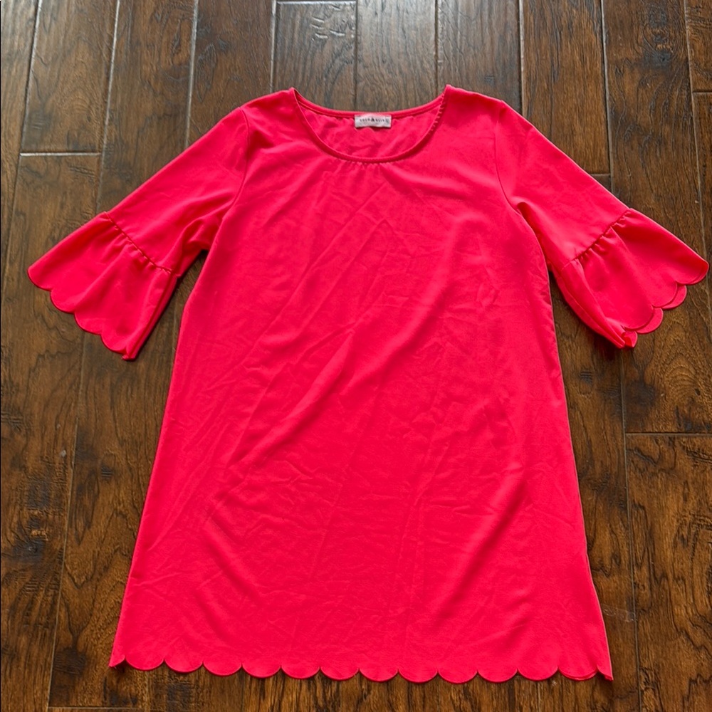 Coco and Main pink Scallop Hem dress, size large